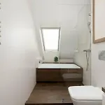 Modern With Air Conditioning And Terrace Near Old Town In Cracow By Renters