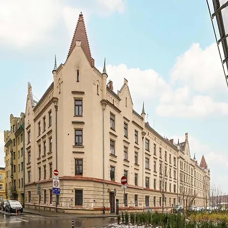 Modern With Air Conditioning And Terrace Near Old Town In Cracow By Renters קרקוב