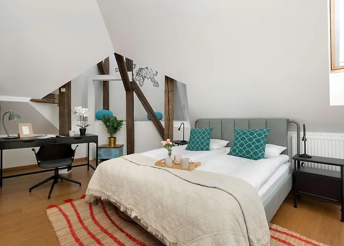 Apartment Modern With Air Conditioning And Terrace Near Old Town In Cracow By Renters