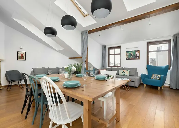 Modern With Air Conditioning And Terrace Near Old Town In Cracow By Renters *