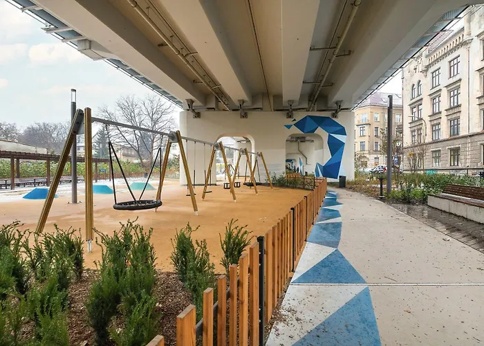 Apartment Modern With Air Conditioning And Terrace Near Old Town In Cracow By Renters