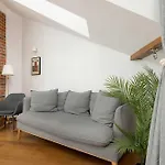 Apartment Modern With Air Conditioning And Terrace Near Old Town In Cracow By Renters *