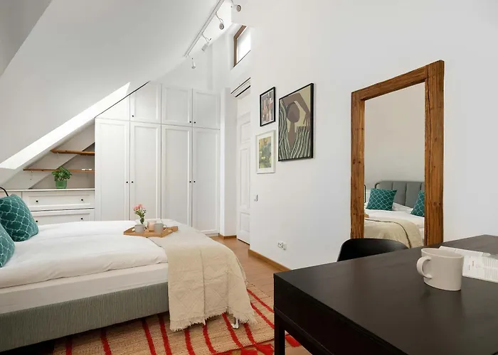 Modern With Air Conditioning And Terrace Near Old Town In Cracow By Renters Cracóvia