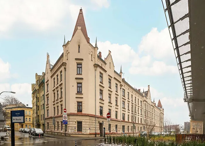 Modern With Air Conditioning And Terrace Near Old Town In Cracow By Renters Cracóvia